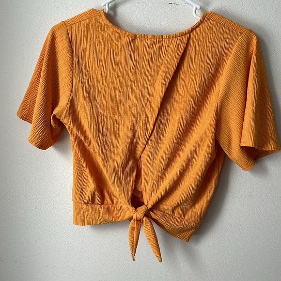 BERSHKA TOP - Picture 3 of 3